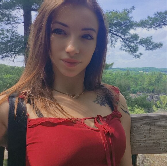 nikkiann7